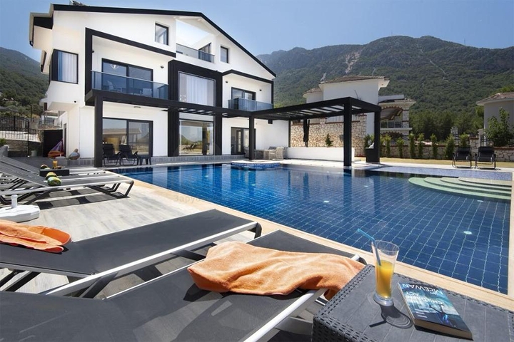 6+1 villa in Fethiye - Antalya area 