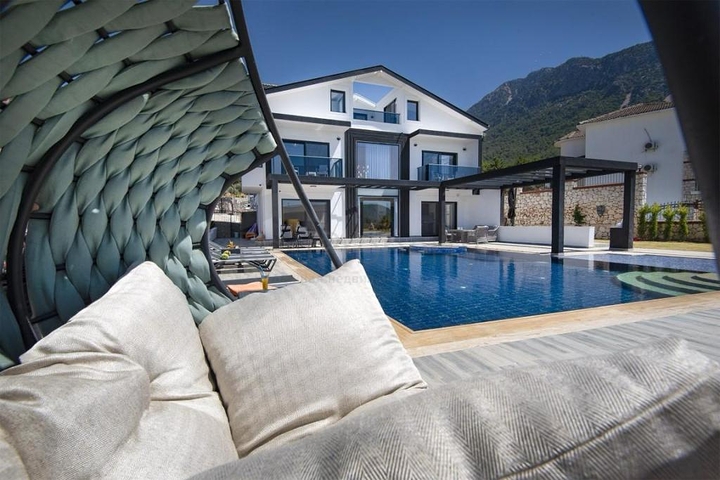 6+1 villa in Fethiye - Antalya area 