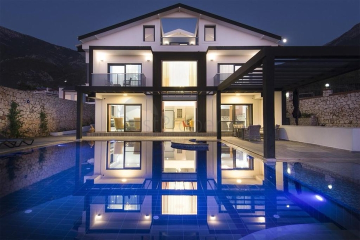 6+1 villa in Fethiye - Antalya area 