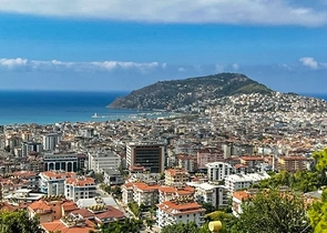 Luxury apartment with view characteristics on the Alanya coast