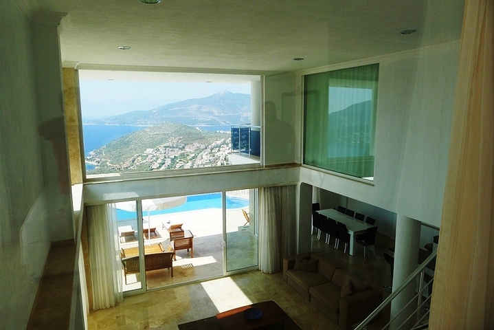 5 bedroom villa in the resort town of Kas