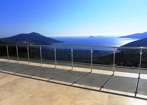 5 bedroom villa in the resort town of Kas