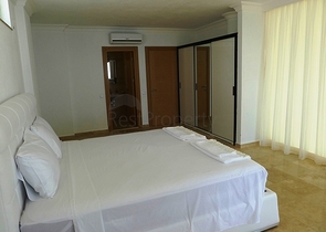 5 bedroom villa in the resort town of Kas