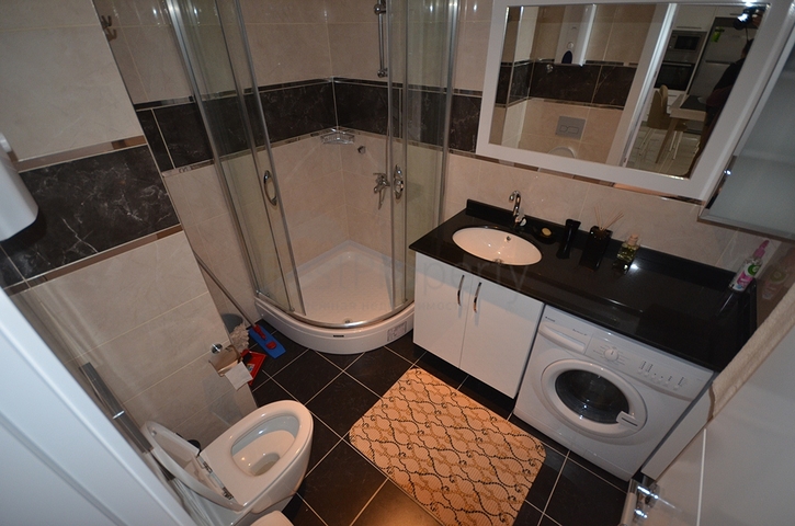 Large 1+1 apartment in the center of Oba district, just 100 meters from the sea 