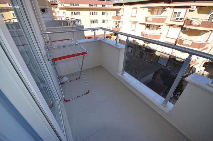 Large 1+1 apartment in the center of Oba district, just 100 meters from the sea 