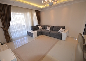 Large 1+1 apartment in the center of Oba district, just 100 meters from the sea 