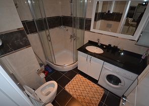 Large 1+1 apartment in the center of Oba district, just 100 meters from the sea 