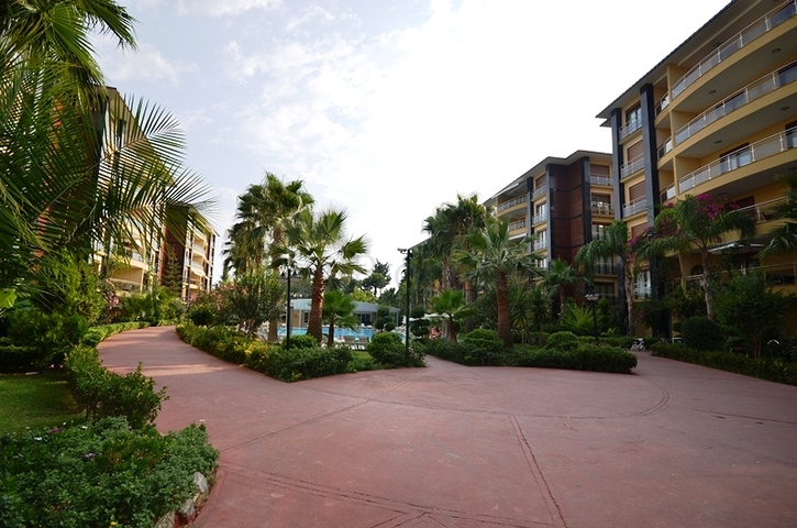 2+1 apartment in a prestigious complex for rent