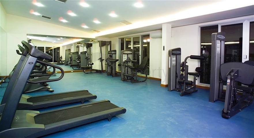 2+1 apartment in a prestigious complex for rent