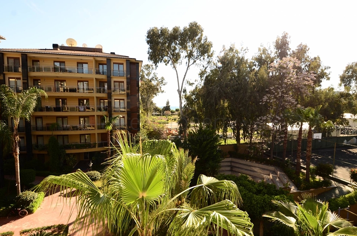 2+1 apartment in a prestigious complex for rent