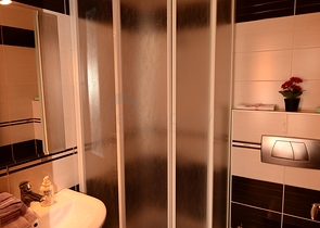 2+1 apartment in a prestigious complex for rent