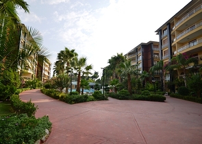 2+1 apartment in a prestigious complex for rent