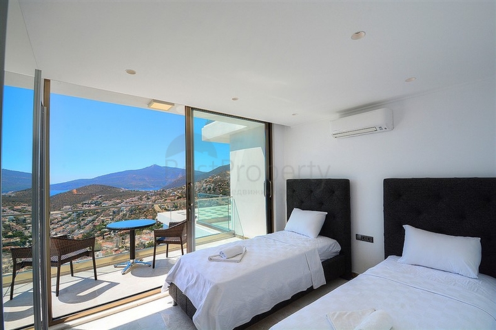 5+1 private villa in Kalkan with sea and island views