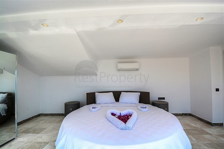 5+1 private villa in Kalkan with sea and island views