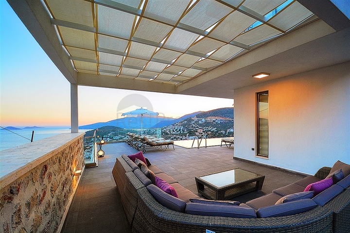 5+1 private villa in Kalkan with sea and island views