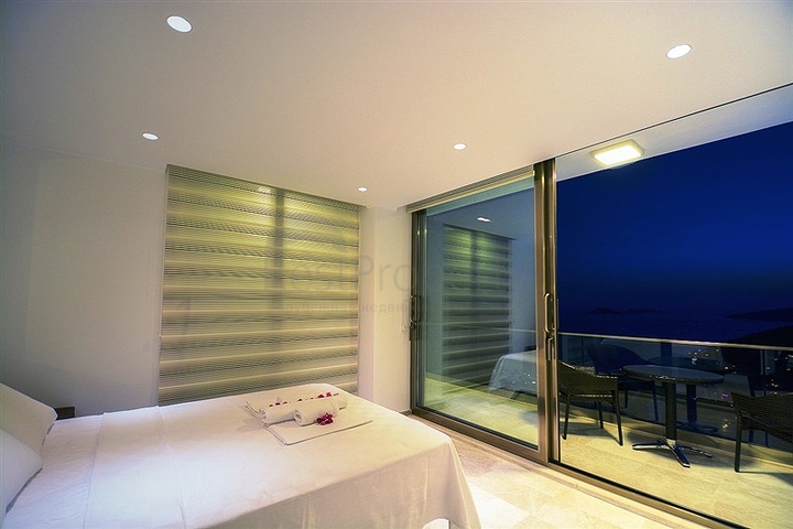 5+1 private villa in Kalkan with sea and island views