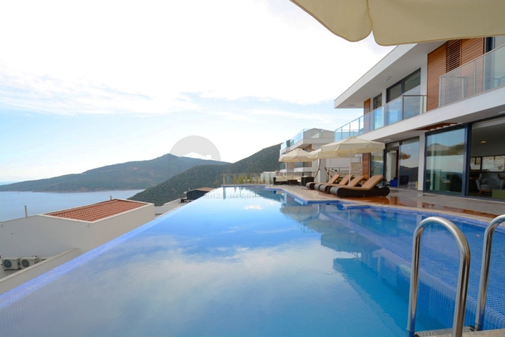 Charming detached Villa with a seaview in Kalkan 