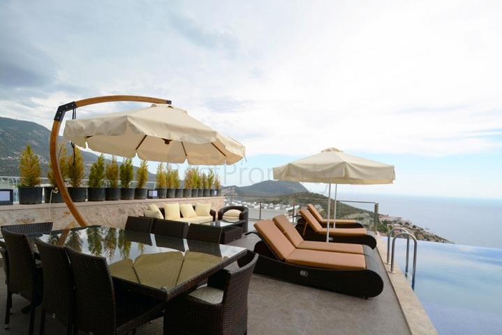 Charming detached Villa with a seaview in Kalkan 