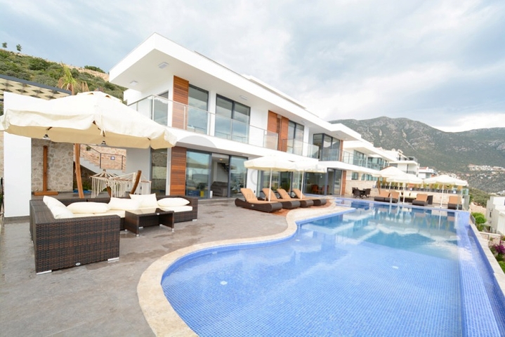 Charming detached Villa with a seaview in Kalkan 