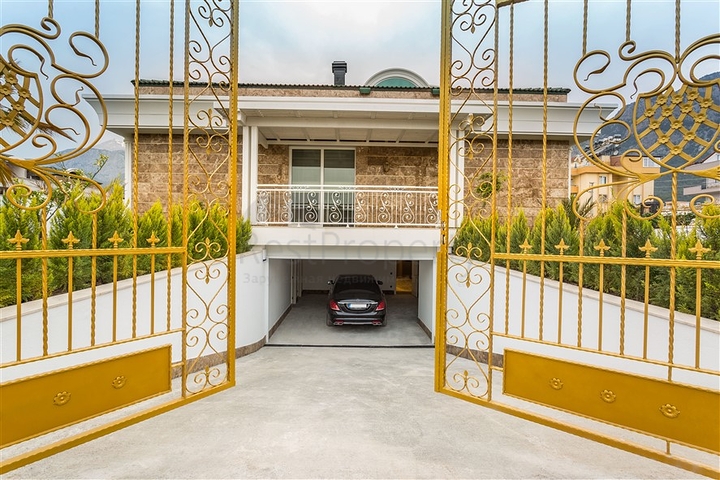 Luxury villas in Kemer