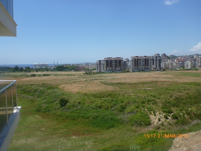 Studio apartment in the famous Orion Garden complex for rent