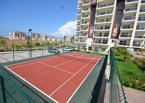 Studio apartment in the famous Orion Garden complex for rent