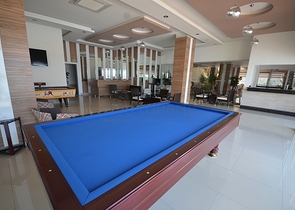 Studio apartment in the famous Orion Garden complex for rent