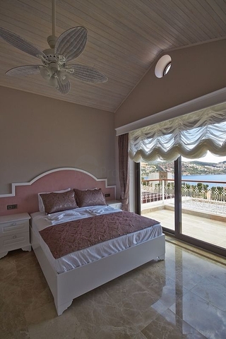 4+1 Villa with sea view in Kalkan