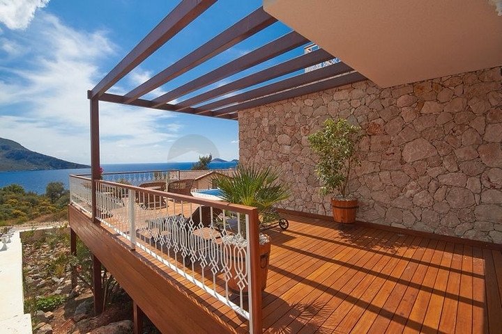 4+1 Villa with sea view in Kalkan
