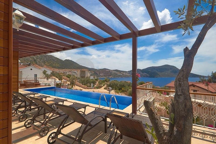 4+1 Villa with sea view in Kalkan