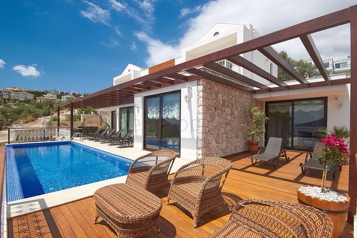 4+1 Villa with sea view in Kalkan