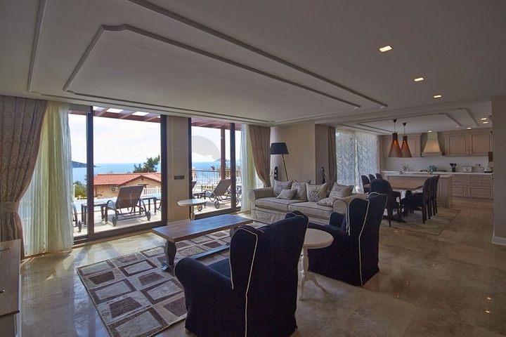 4+1 Villa with sea view in Kalkan