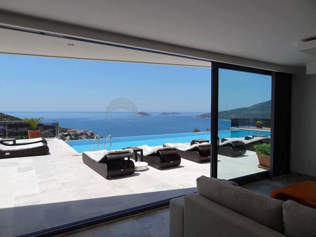 Modern villa with sea view in Kalkan