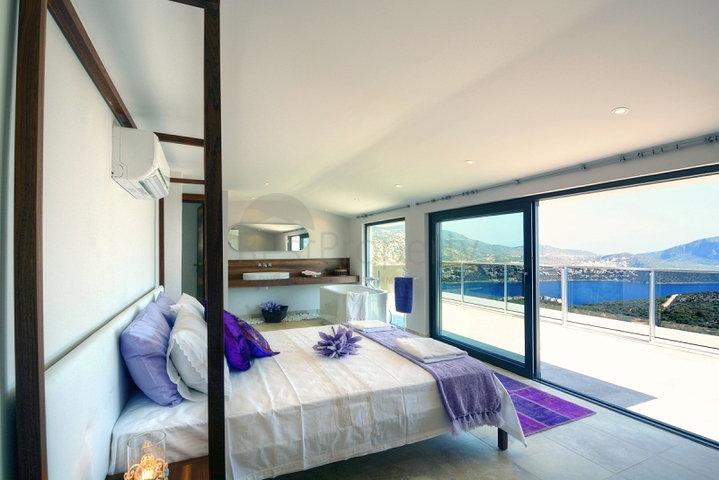 Magnificent villa with sea view in Kalkan