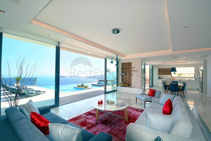 Magnificent villa with sea view in Kalkan