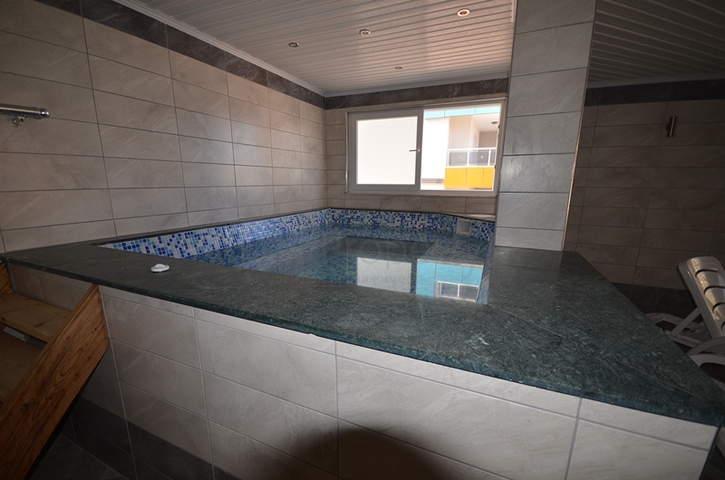 1+1 apartment in a hotel-plan complex in Kestel