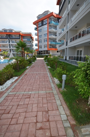 1+1 apartment in a hotel-plan complex in Kestel