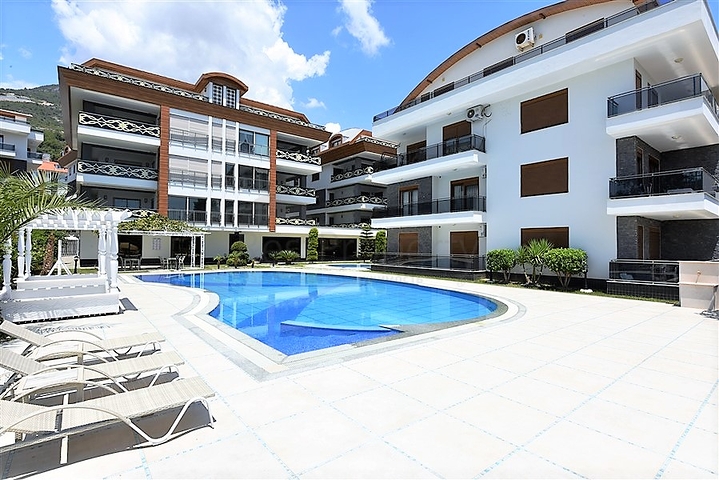 Apartments in a new modern complex in the center of Alanya