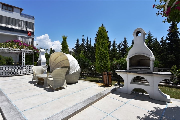 Apartments in a new modern complex in the center of Alanya