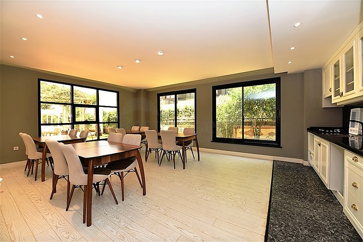 Apartments in a new modern complex in the center of Alanya