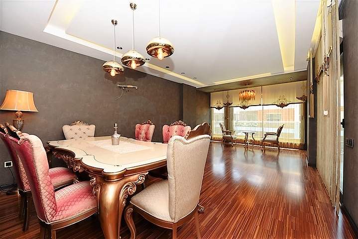 Apartments in a new modern complex in the center of Alanya