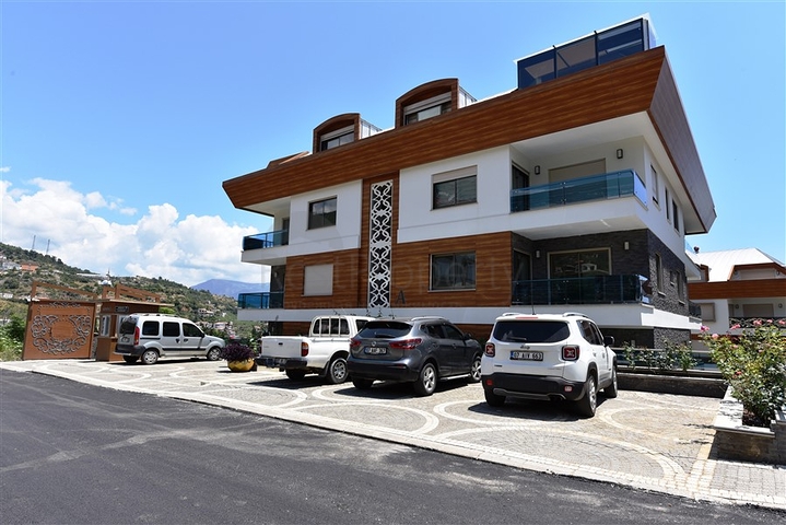 Apartments in a new modern complex in the center of Alanya
