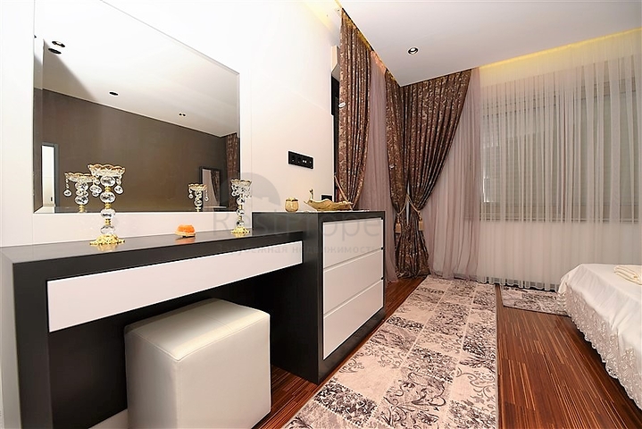 Apartments in a new modern complex in the center of Alanya