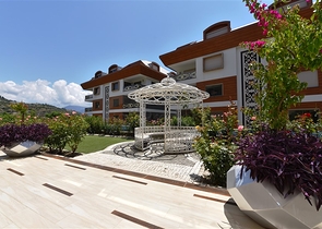 Apartments in a new modern complex in the center of Alanya