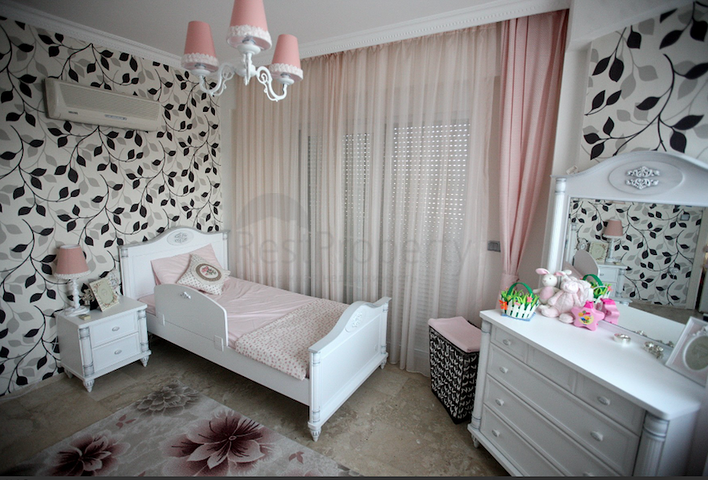 4+1 furnished villa in the center of Belek, 500 m from the golf courses