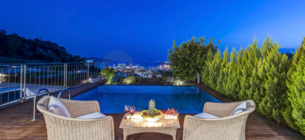 Villas and Penthouses with view of Bodrum Castle 