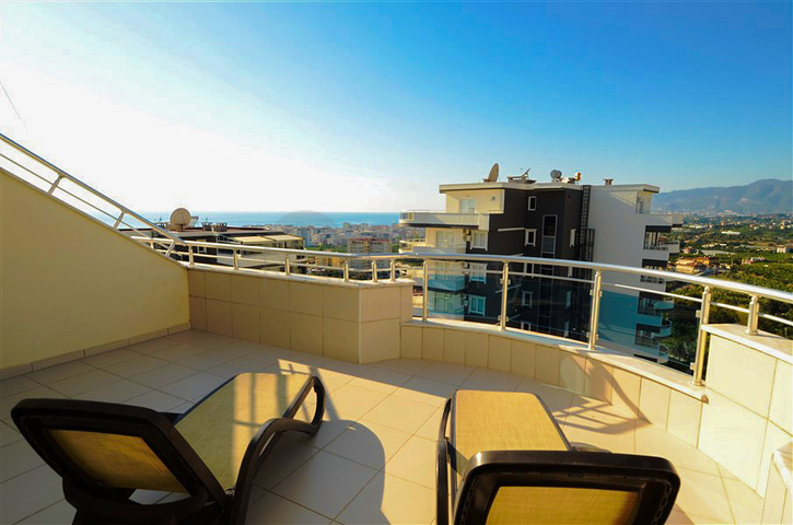 Duplex for a large family in Mahmutlar