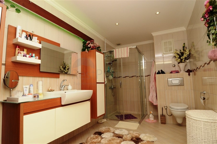 Duplex for a large family in Mahmutlar