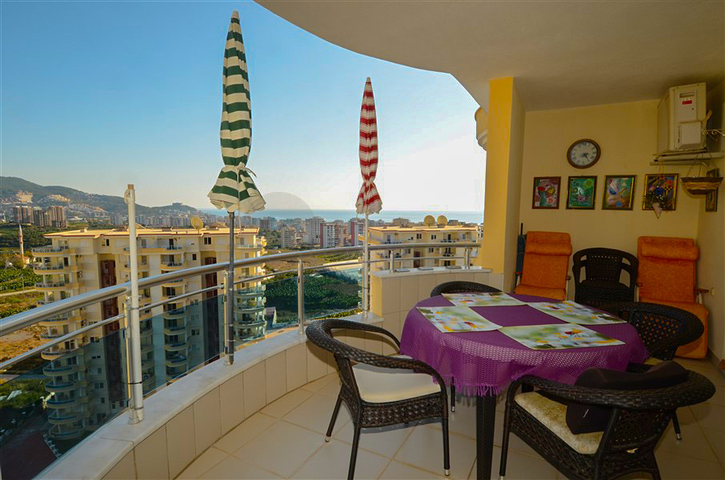 Duplex for a large family in Mahmutlar