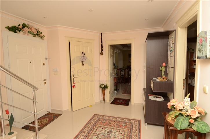 Duplex for a large family in Mahmutlar